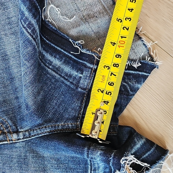 Banana Republic Premium Denim Shorts, Size 4 - Picture 7 of 14